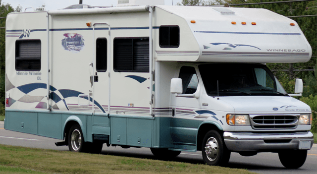 Winnebago Industries Falls Short in Q3 as Economic Headwinds Weigh on Results