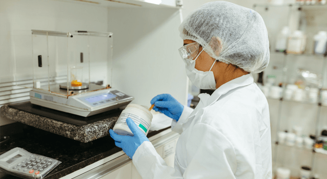 Sanara MedTech Shares Dip Following CEO Succession Announcement
