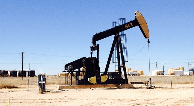 Oil Dips as Oversupply Concerns Eclipse Sanctions and U.S. Policy Developments