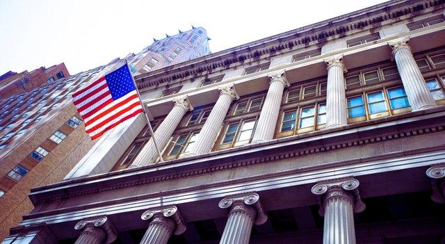 Dow Jones, S&P and Nasdaq Futures Gain Slightly as Traders Monitor Shutdown and Consumer Sentiment Data