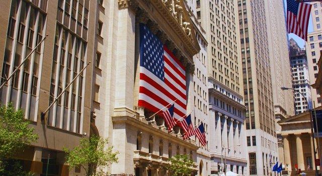 Dow Jones S&P 500 and Nasdaq Futures Signal Higher Open as Markets Aim to Extend Rebound