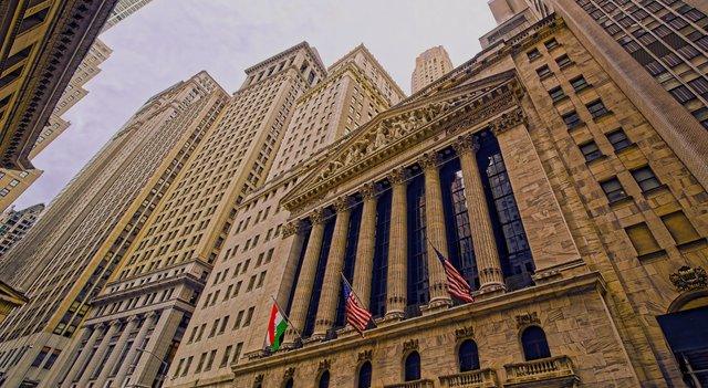Stocks Steady Ahead of Monthly Jobs Report Amid Trump’s New Iran Warning: Dow Jones, S&P and Nasdaq Futures