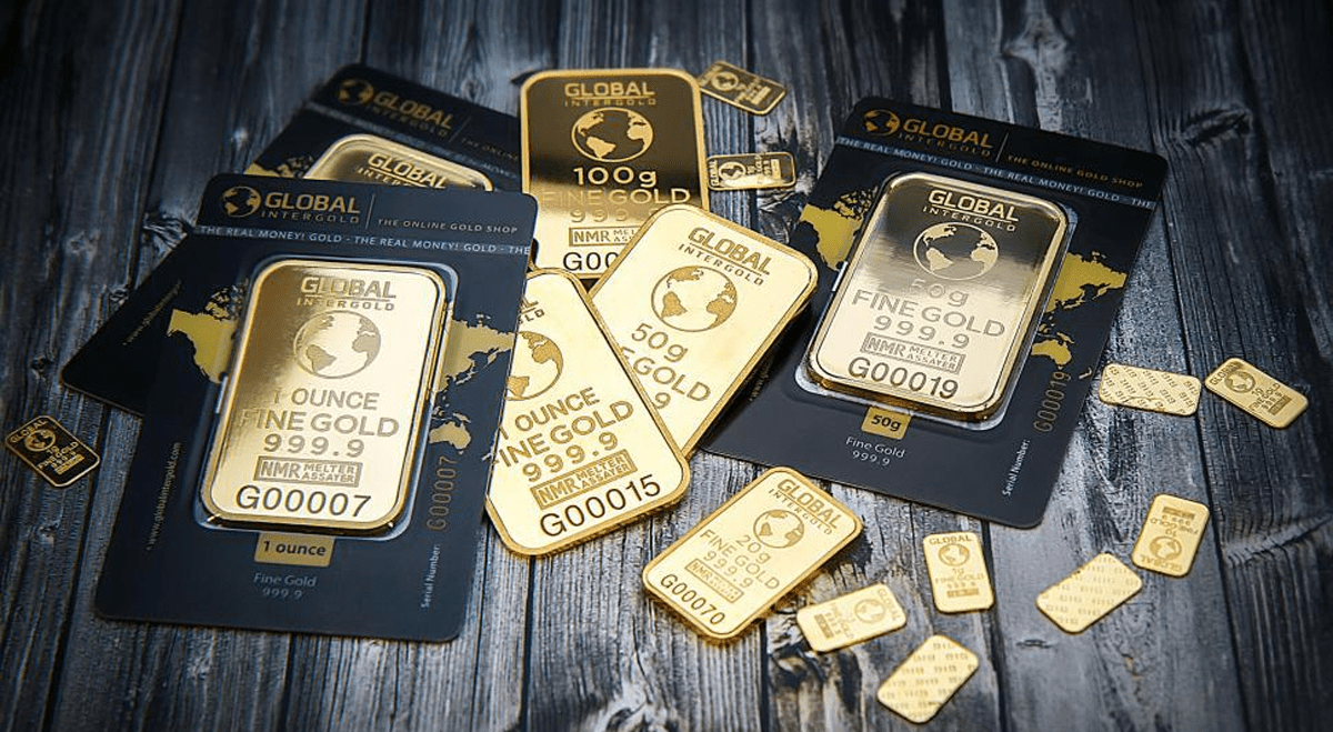 Gold Holds Near Recent Highs as Markets Await Fed Guidance and Assess Iran Agreement