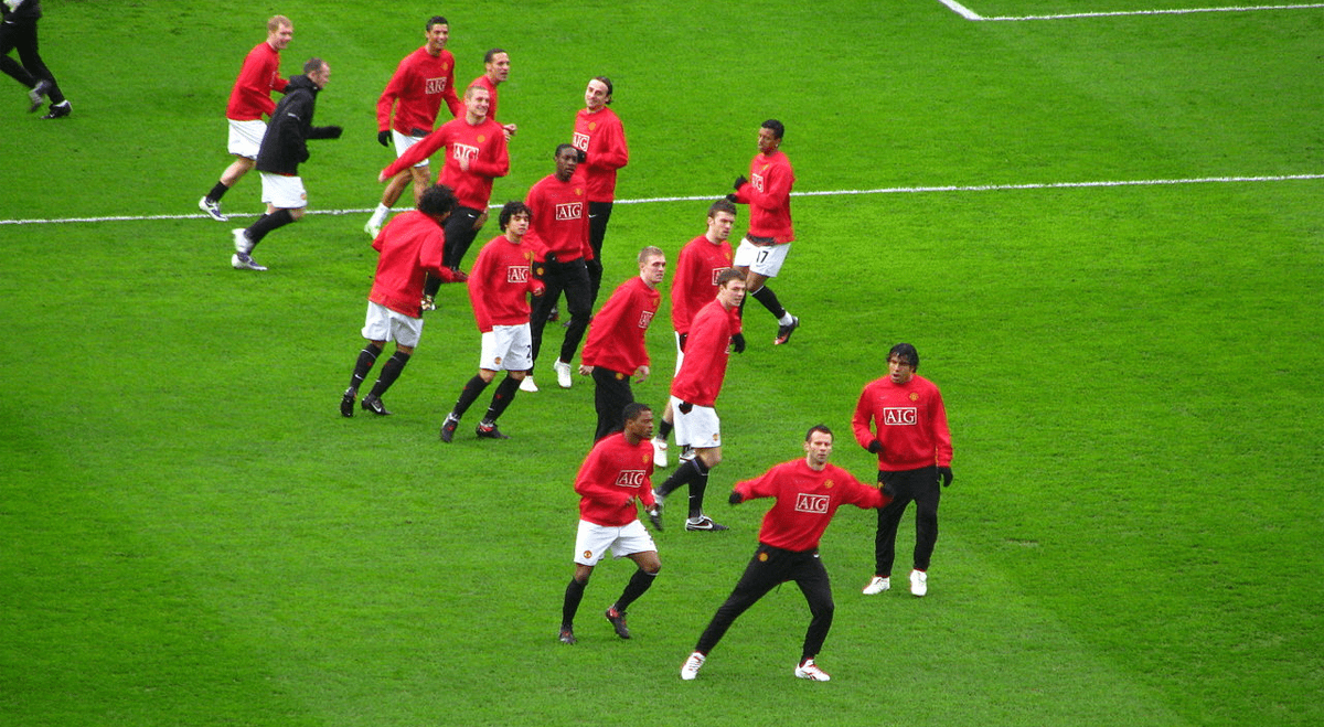 Manchester United Shares Climb After Earnings Beat and Upgraded Outlook (MANU)