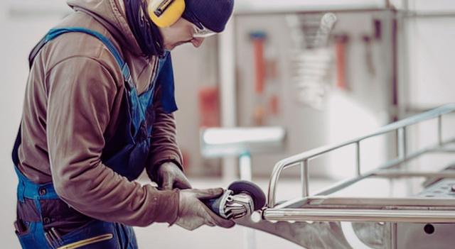 ISM Manufacturing PMI Seen Rising to 53 in April, Signaling Continued U.S. Factory Expansion