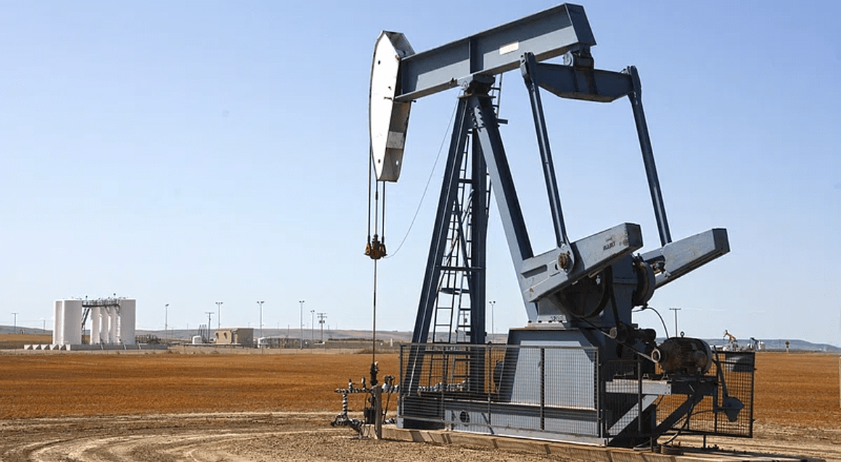 Oil prices stabilize as investors monitor prospects for a U.S.-Iran ceasefire agreement
