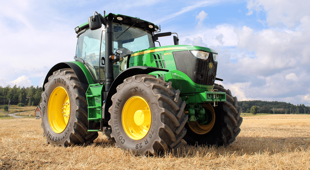 Deere shares rise as fiscal Q3 earnings and revenue beat forecasts