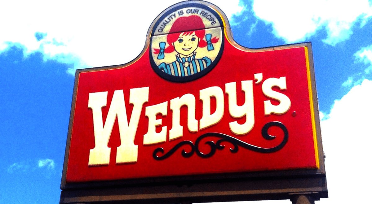 Wendy’s Shares Jump on CFO Appointment and Turnaround Optimism (WEN)