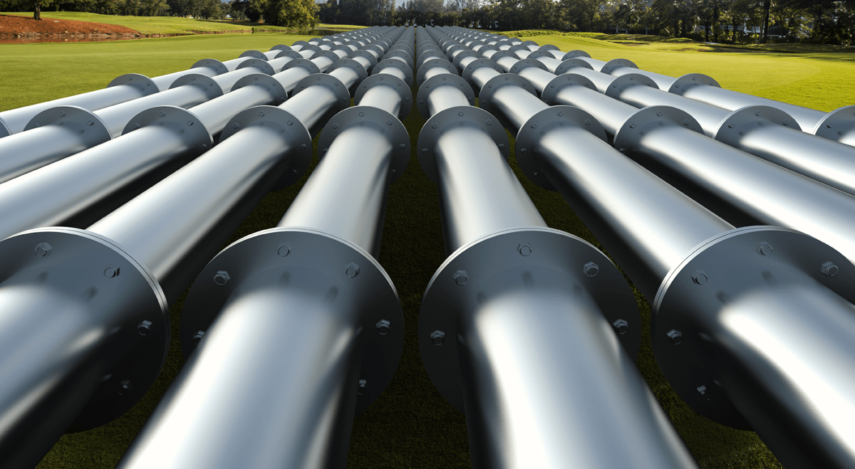Oil Holds Steady and Remains on Course for Weekly Advance as Middle East Risks Stay Contained