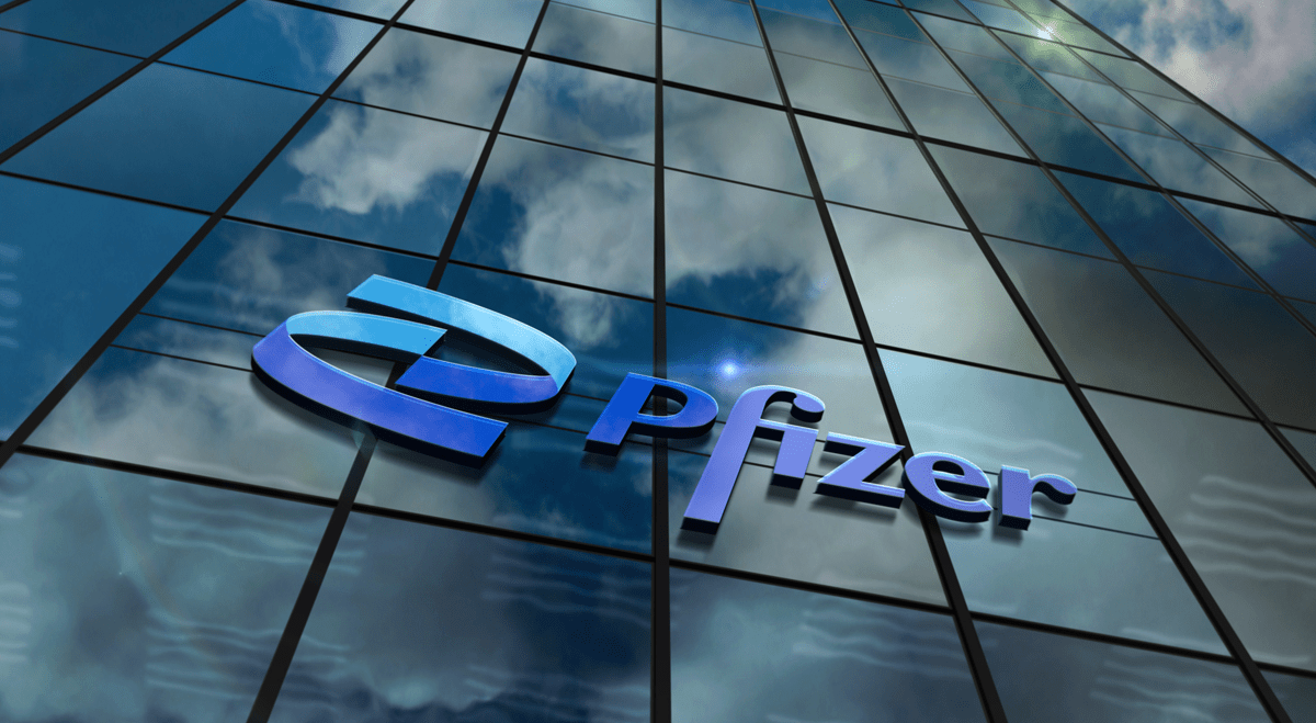 Pfizer Shares Slip Following CFO Transition Announcement