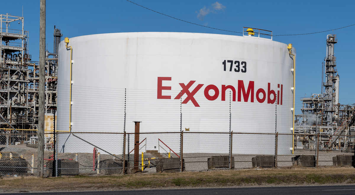Exxon Mobil shares fall as oil prices tumble on easing Middle East tensions