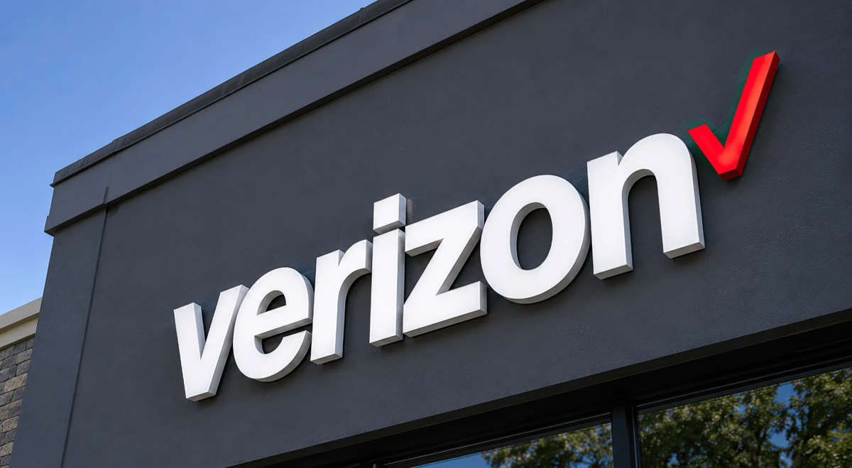 Verizon shares climb after earnings beat and stronger full-year outlook