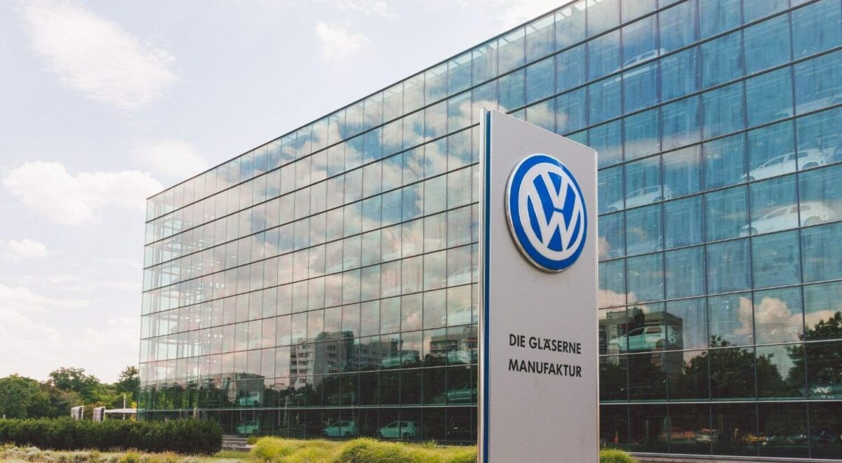 Volkswagen plunges as Porsche drives €10 billion hit
