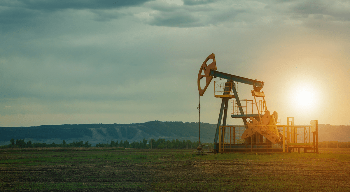 Oil Prices Ease After Three-Session Rally as Hormuz Flows Show Signs of Recovery