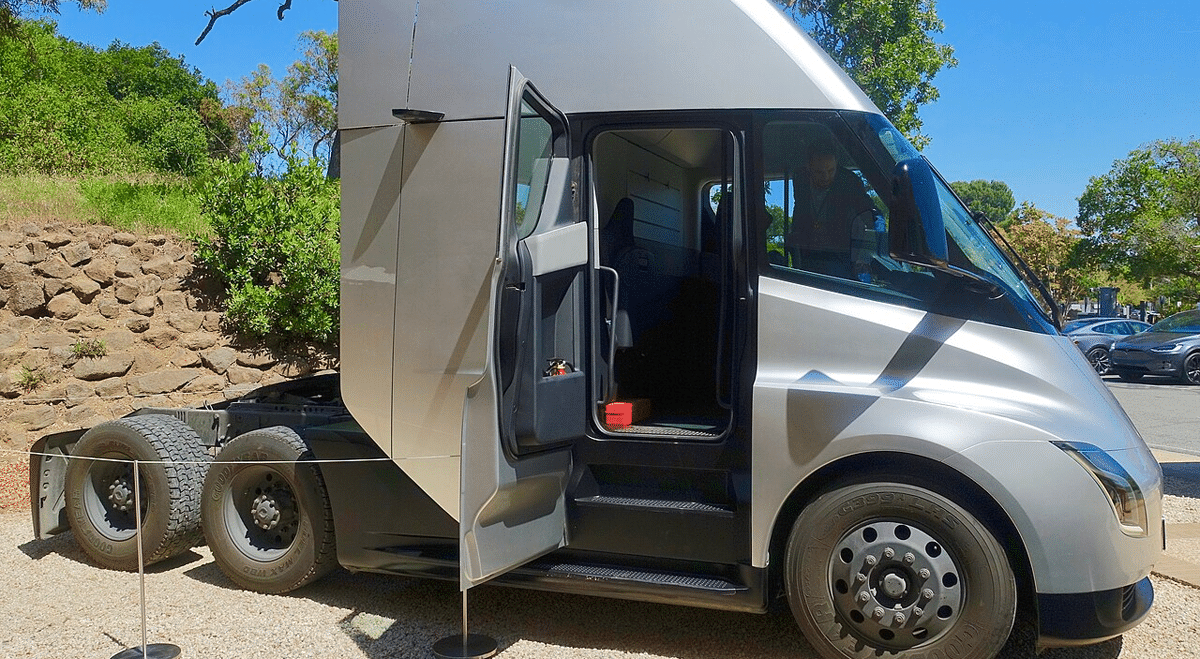 Tesla Begins High-Volume Semi Production at Nevada Factory, Musk Says