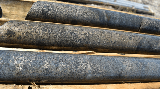 Semi-massive sulphides observed in the extension of drillhole VKS25-024.